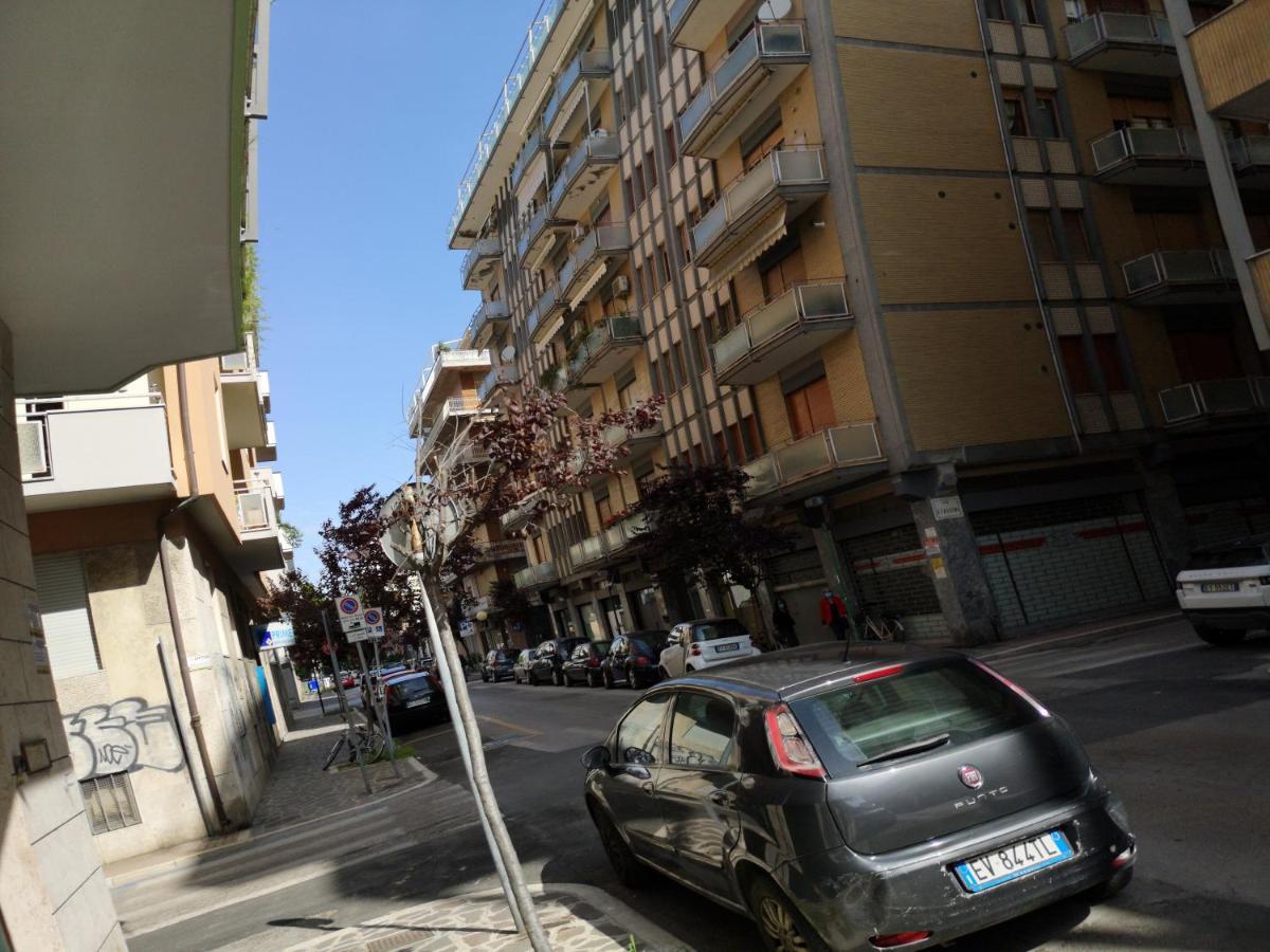 Apartament Luxury Bellevue Centro Citta Pescara Zewnętrze zdjęcie